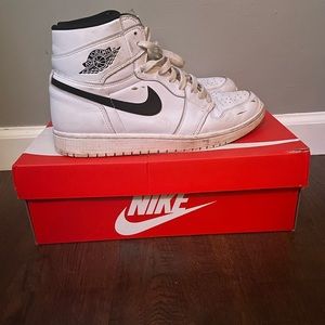 Yin Yang jordan size 9.5